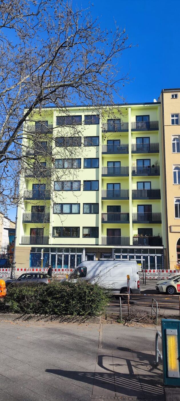 System Outside — Mehrfamilienhaus, Berlin